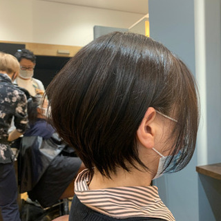 明日空いてます！カット500円！