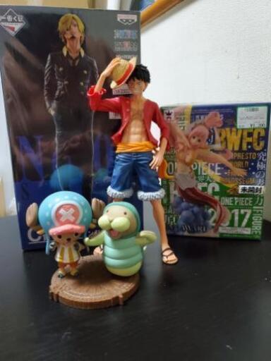 ワンピースフィギュア+ユニコーンガンダムプラモデル