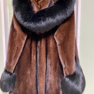 ロシア物　極上ミンク　現地購入　袖ブラックフォックスの画像