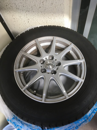 【中古】スタッドレスタイヤ　ホイール・タイヤセット(4本)