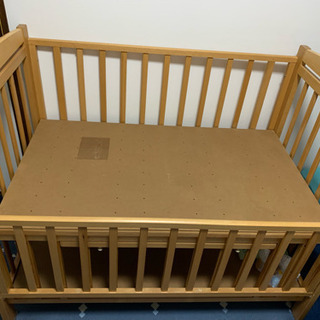 ベビーベッド
