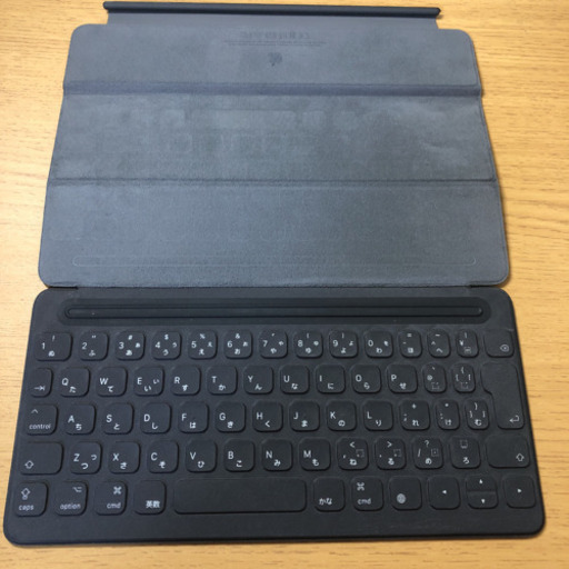 iPad 第７世代（32GB）スマートキーボード付