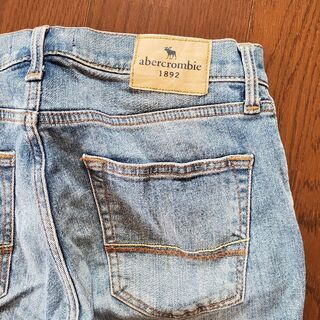 大人気のアバクロンビー&フィッチジーンズ!!