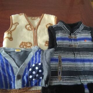 110㌢子供服3枚セットで100円です。男の子用。