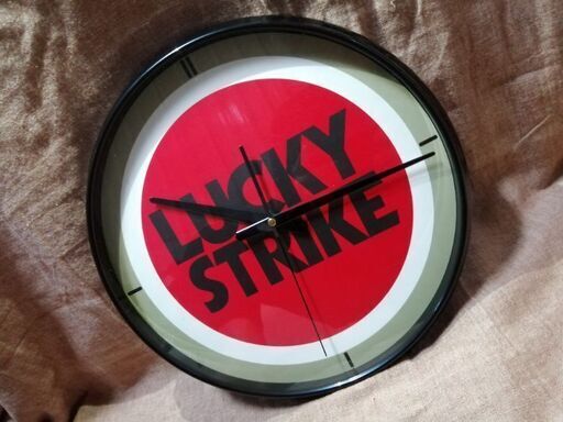レア【未使用品】LUCKY STRIKE　壁掛け時計