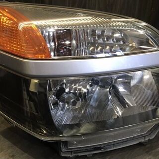 トヨタ　ヴォクシー・ノア　AZR60　右ヘッドライト　ジャンク品