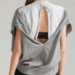 TOGA トーガ　背中あきトップスの画像