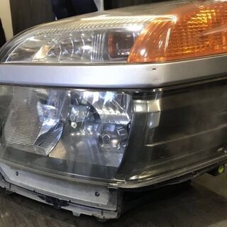 トヨタ　ヴォクシー・ノア　AZR60　左ヘッドライト　ジャンク品