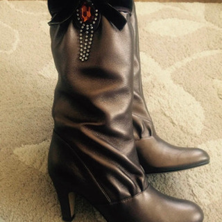 サヴァサヴァ　ブーツ　新品　23の画像