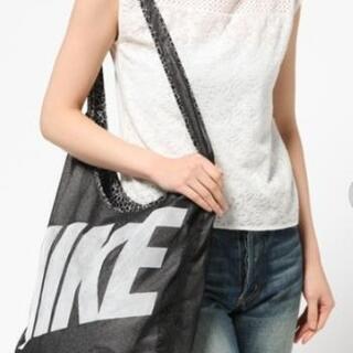 NIKE リバーシブルトートバッグの画像