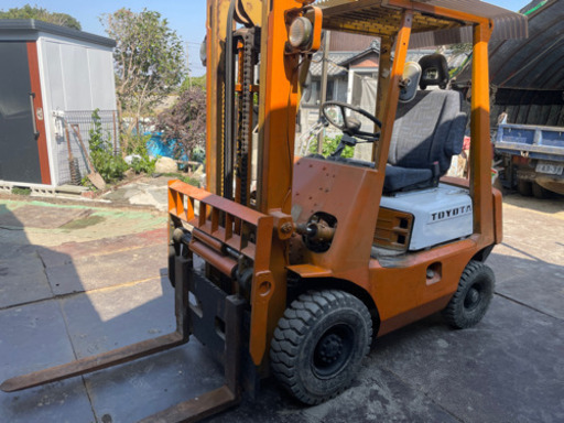 フォークリフト(トヨタ)