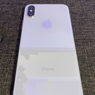 美品 Apple iphone XS Silver 64GB docomo アップル アイフォン シルバー　SIMロック解除版 