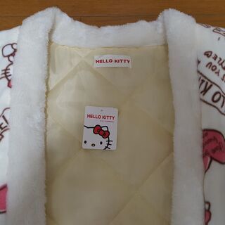 新品ハローキティhello kittyはんてん7800円の画像