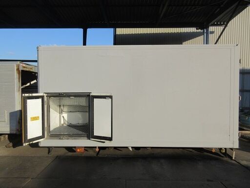 ♪千葉AA72♪物置♪コンテナ♪手頃♪高さ有♪後ろドア鍵付♪