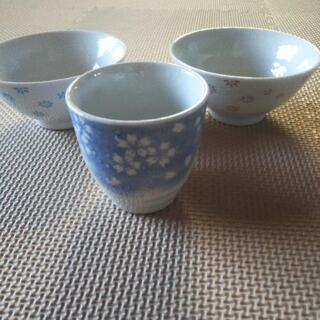 夫婦茶碗と湯のみのセット