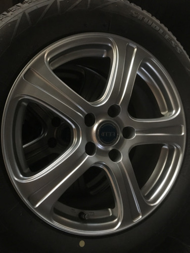 215/60R17スタッドレス＋社外アルミ