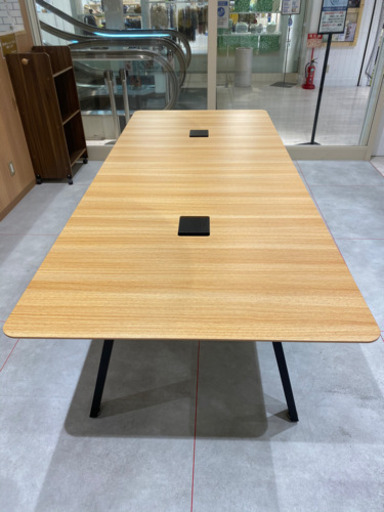 【新古品】オフィスデスク　幅2,400mm DI-T121OE NA