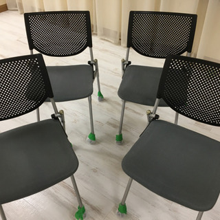 オカムラ製　プロスタックミーティングチェア4セット