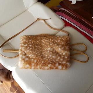 ファーもこもこバンビ柄バックの画像