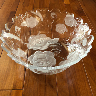 バラ柄🌹ガラス　サラダボール　新品未使用