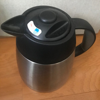 保温ポット　サーモスの画像