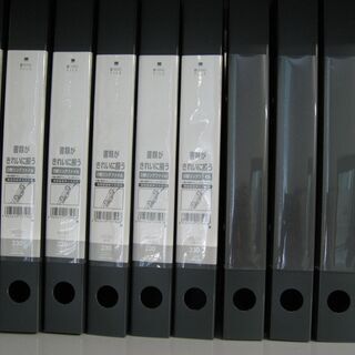 かなりお買い得！！Ｄ型リングファイル10冊セットの画像