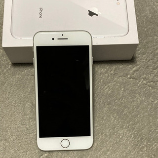 iPhone8 シルバー　64GB SIMフリー