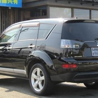 これからの時期はSUV！！アウトランダー！の画像