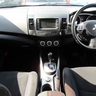 これからの時期はSUV！！アウトランダー！の画像