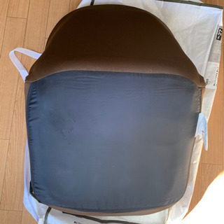 フィット座椅子　体にフィット　90度から180度まで回転の画像