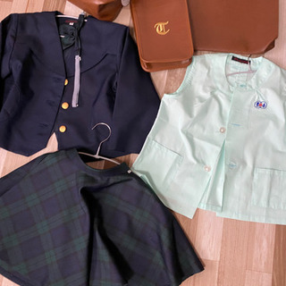 春日部市　豊春幼稚園　制服　鞄