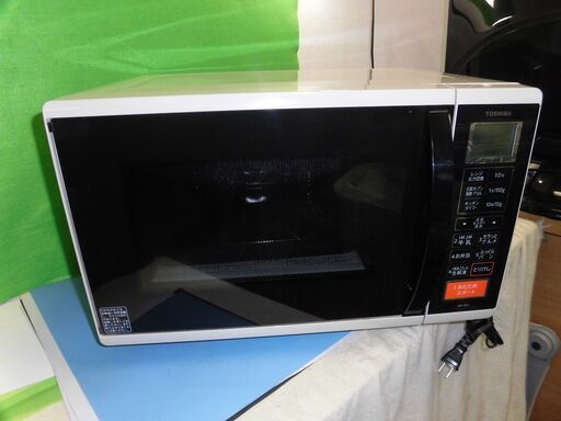 JM8791)TOSHIBA 電子レンジ 1400W ER-YK3 17年製 ホワイト 中古品【取りに来られる方限定】