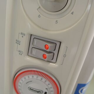 DeLonghi オイル・ラジエターヒーター DRAGON 3 新X字型フィン7枚 D071249EF 3~8畳用の画像
