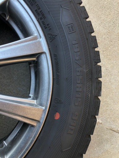 195/65/R15 スタッドレスタイヤ ホイール付き4本