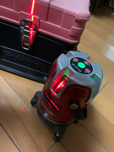赤色レーザー墨出し機，縦，横，十字　5ライン