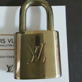 南京錠🔐(LOUIS VUITTON)【現物確認してから決めたい場合は相談して下さい】の画像