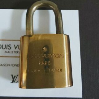 南京錠🔐(LOUIS VUITTON)【現物確認してから決めたい場合は相談して下さい】の画像