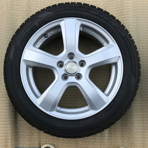 トヨタラクティス用スタッドレスタイヤとアルミの４本セット