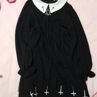 【コスプレに】逆十字ワンピースの画像