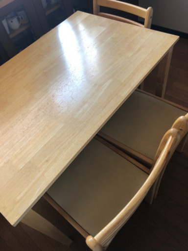 ダイニングテーブル　イス4脚セット