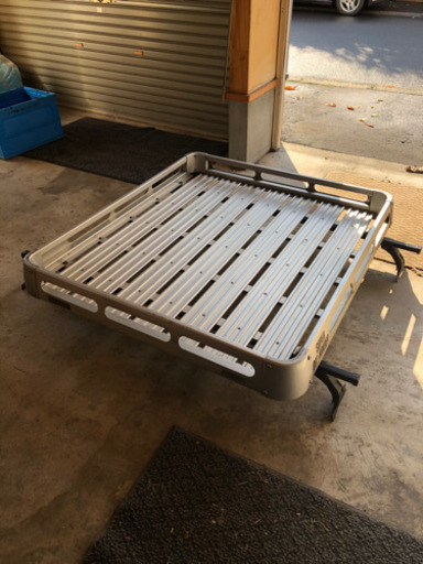 ルーフキャリア