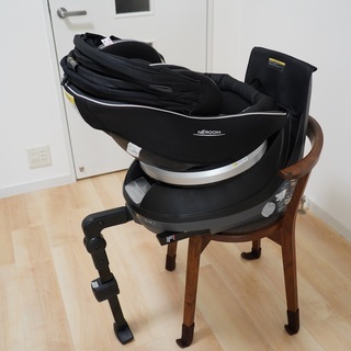 コンビ ホワイトレーベル ネルーム ISOFIX エッグショック...