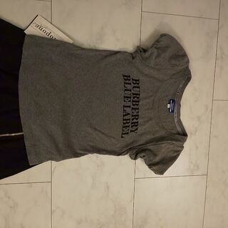 BURBERRY 半袖の画像