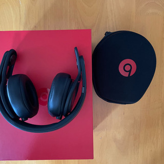 Beats Mixr小型ヘッドバンドヘッドフォンDavid Guetta Limited Editionの画像