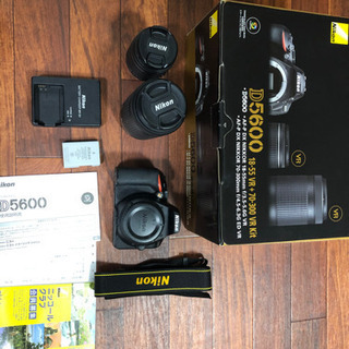 女子 1オーナー ニコン D5600 一眼 ダブルズームキット 女子 1オーナー ニコン D5600 一眼 ダブルズームキット