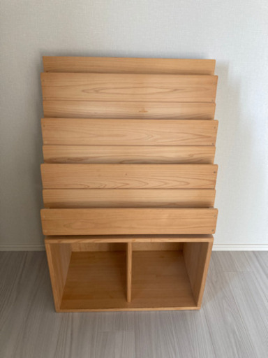 木遊舎　クレヨンハウス　絵本棚