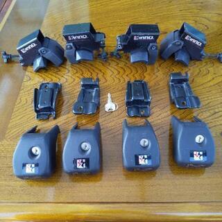 INNO　カーキャリア取り付け金具4セット