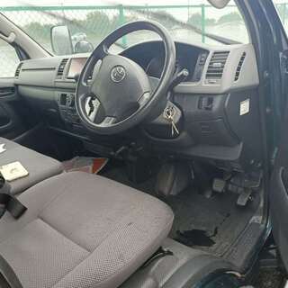 ハイエースバン　ロングＤＸ　ルーフ付き　内装業者工事業に最適！車検１年有りマイカーローンの画像