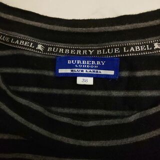 BURBERRY 半袖パフ袖の画像