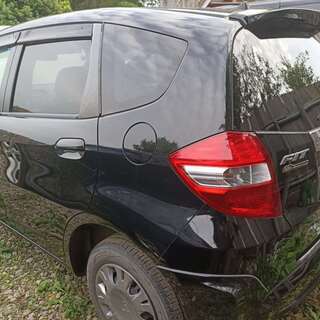 ホンダ フィット FIT・２年車検付き　５人乗り・禁煙車/Ｇ・１０ｔｈアニバーサリー　の画像